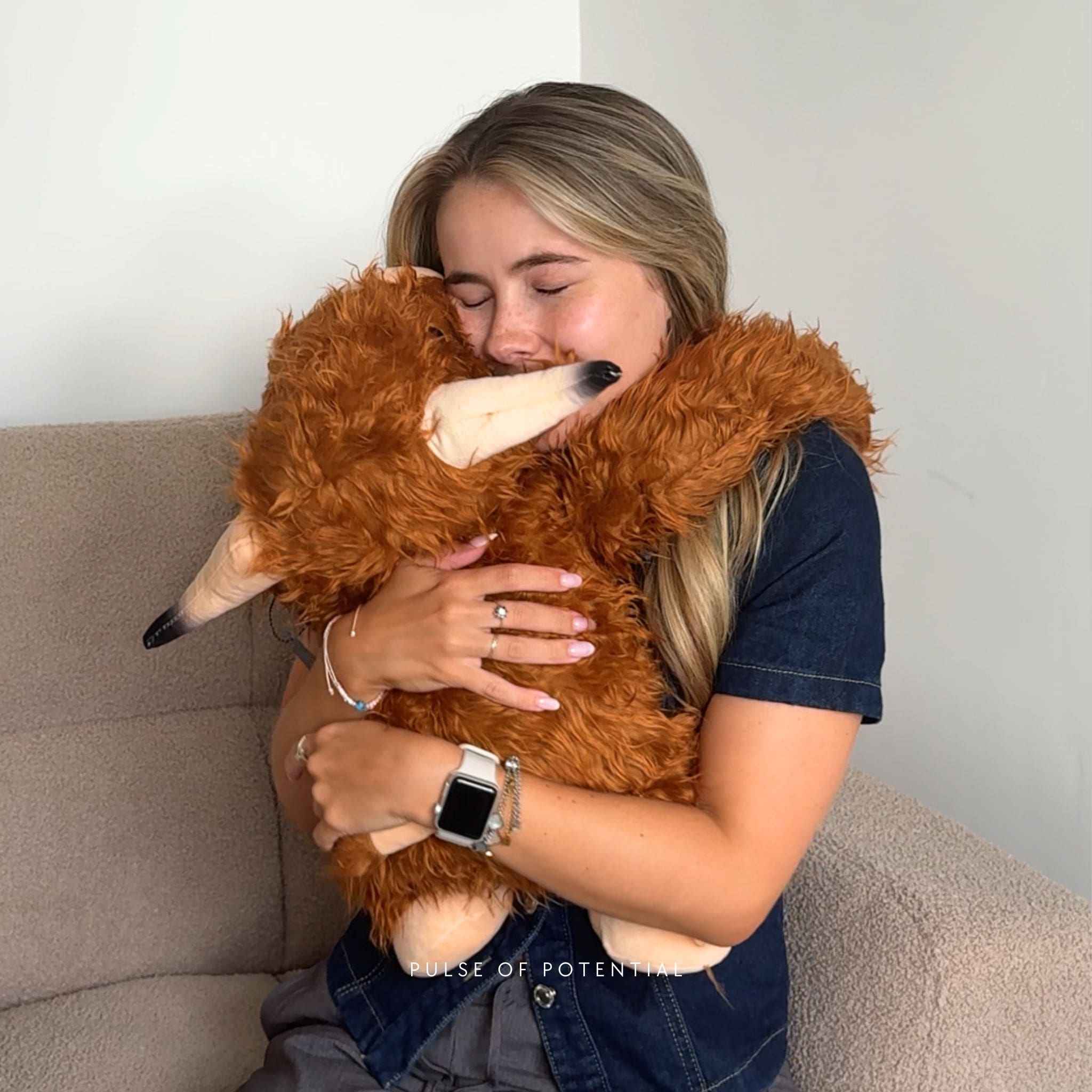 Hallie the Highland Cow Weighted Animal - Image 10